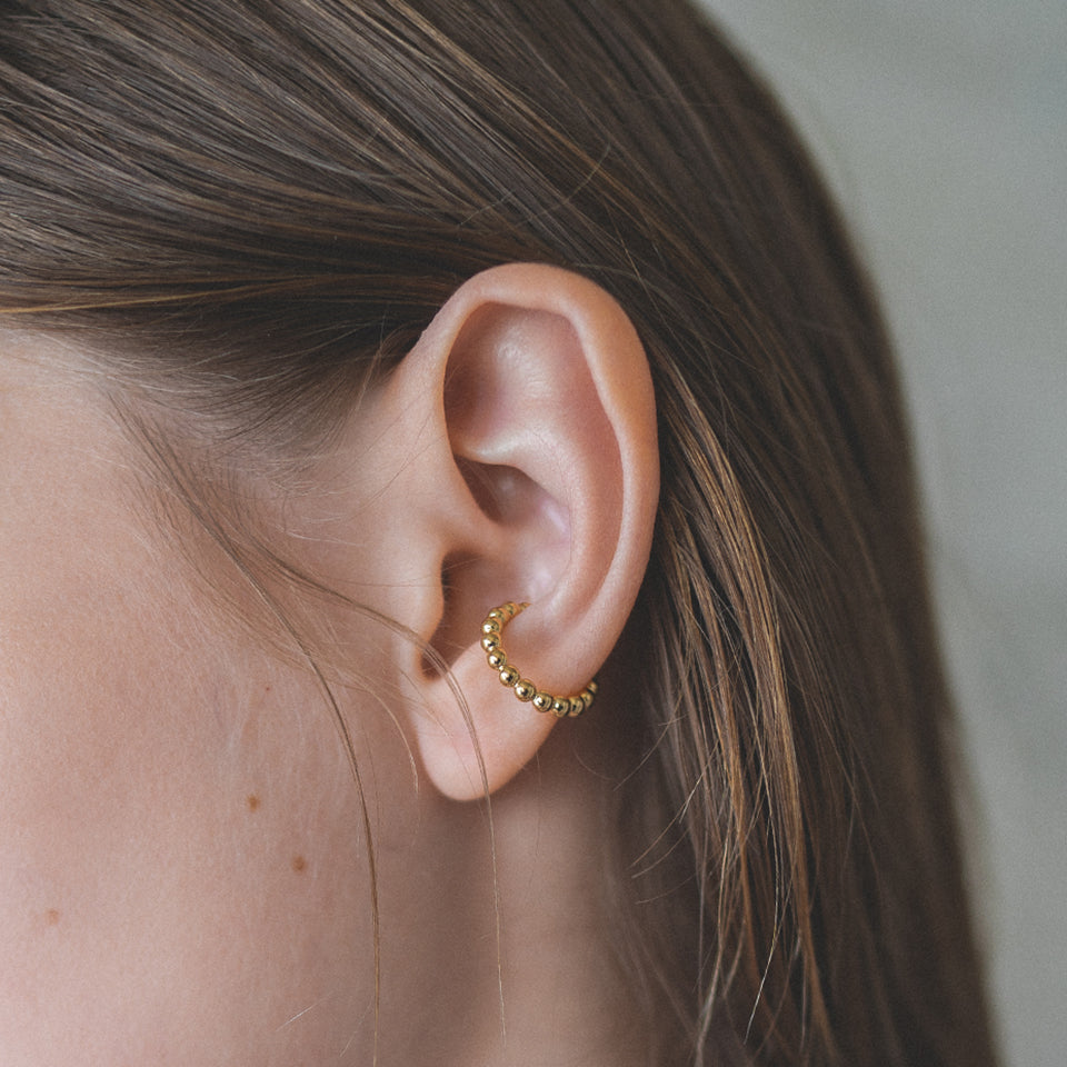 Raspberry (ear cuff)